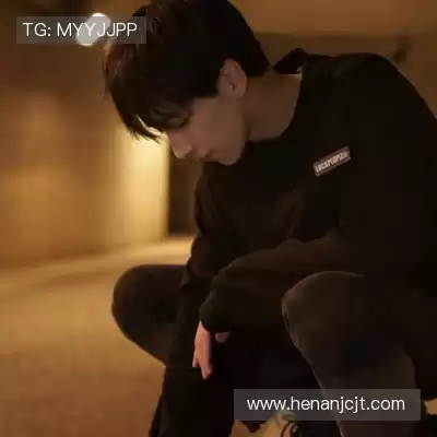 杜严谦