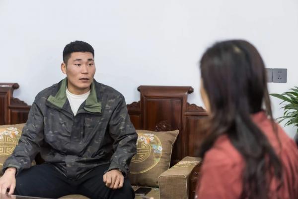谈球吧官方西平县破解乡村“十化”成绩之乡风粗俗化(图3)